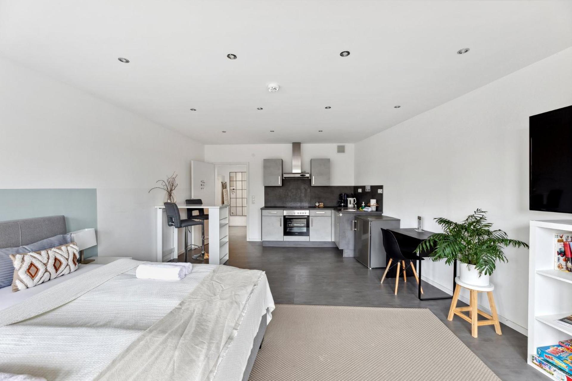 Sali Homes - Charming Studio Apartment In Heart Of Bayreuth With Balcony Exterior foto
