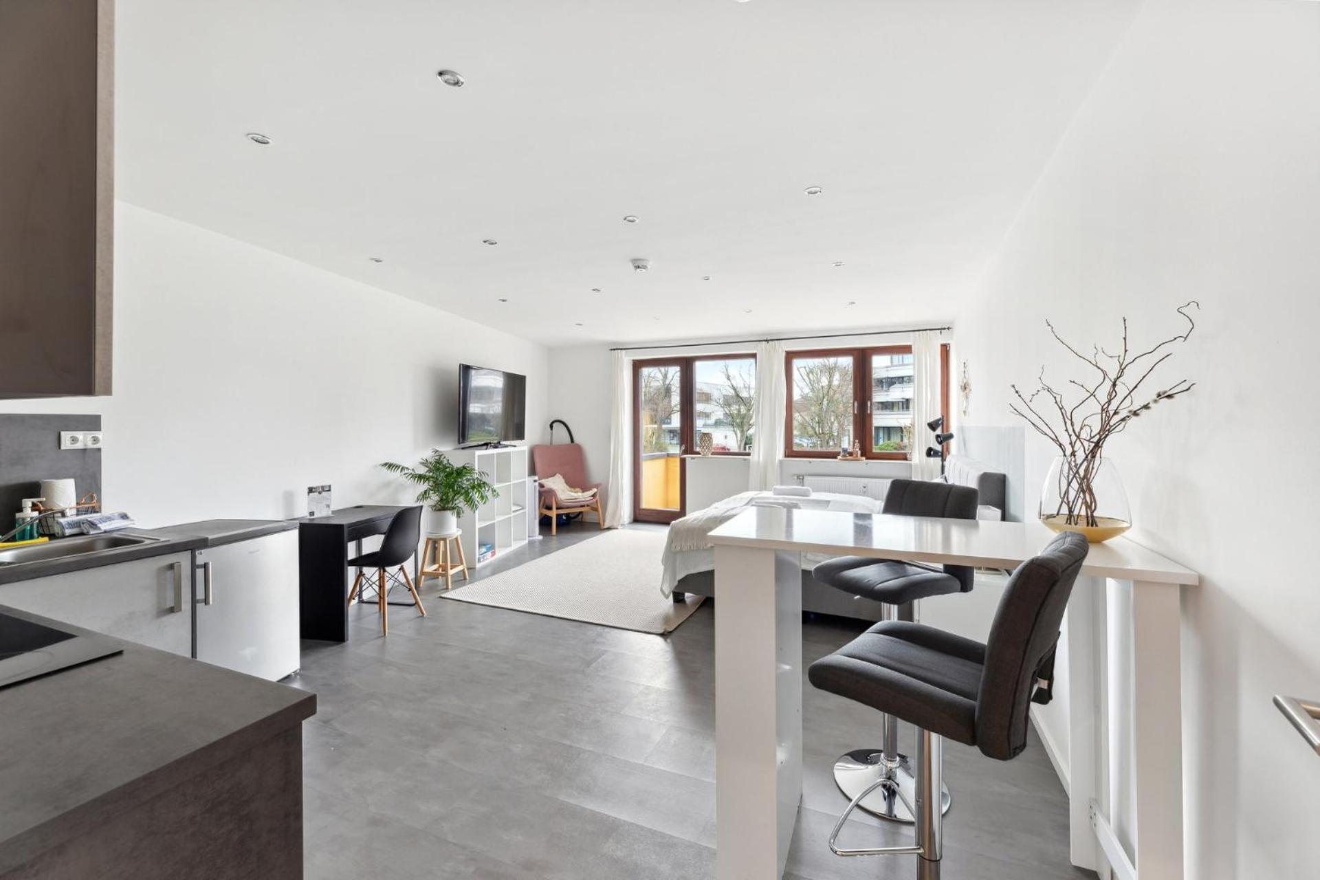 Sali Homes - Charming Studio Apartment In Heart Of Bayreuth With Balcony Exterior foto